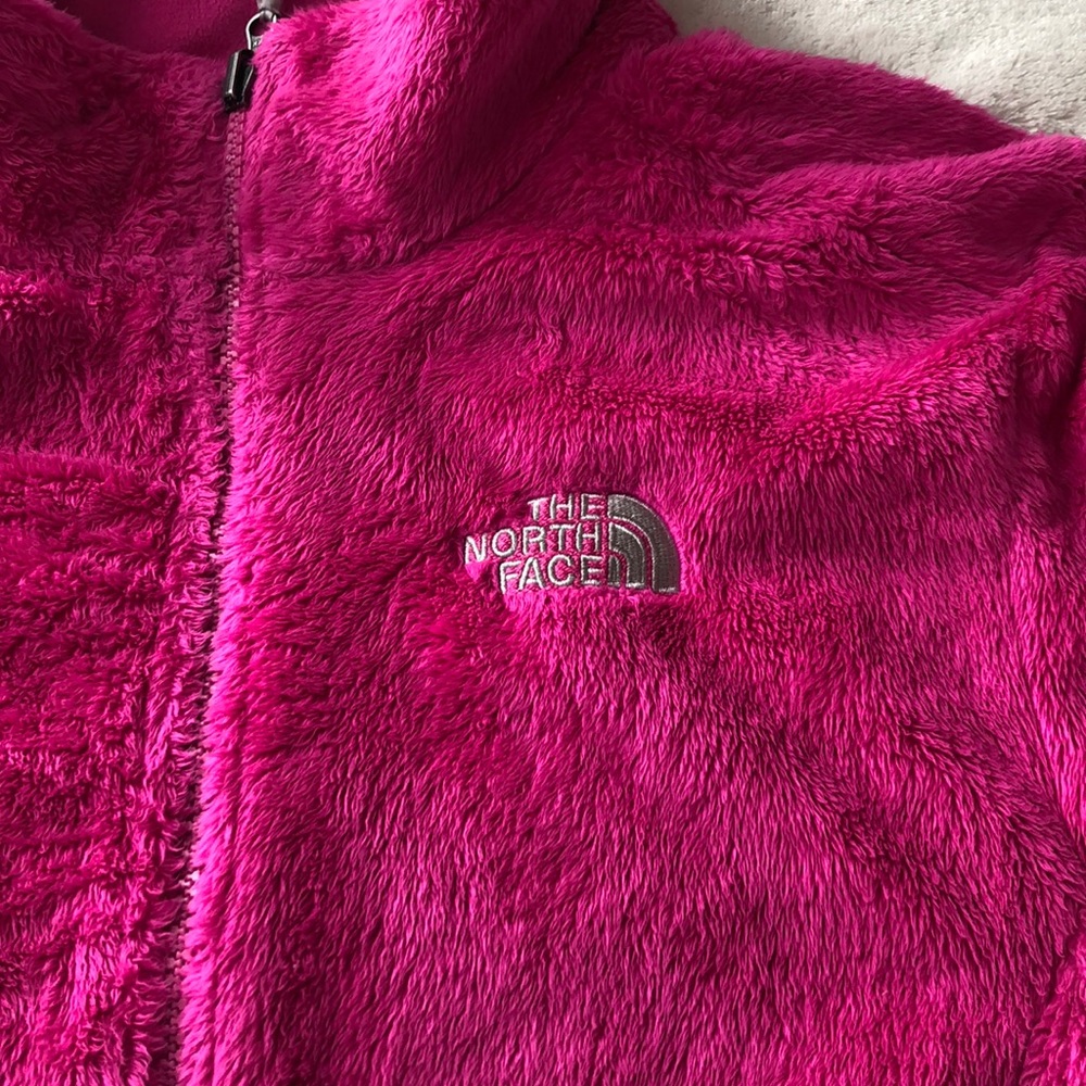 Hot pink north face jacket 💕